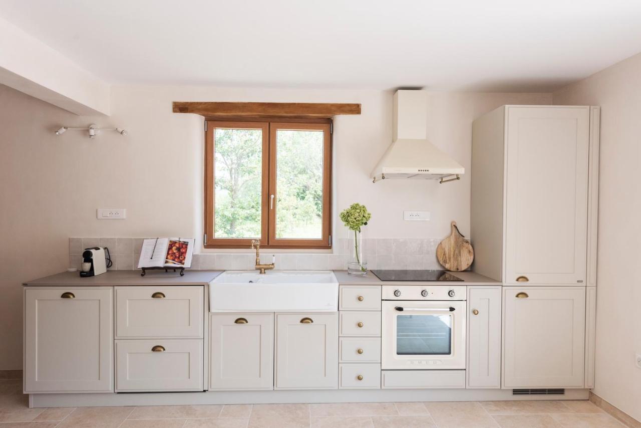 La Petite Ruche, 1 Bedroom Gite In The Luberon Apt Exteriör bild