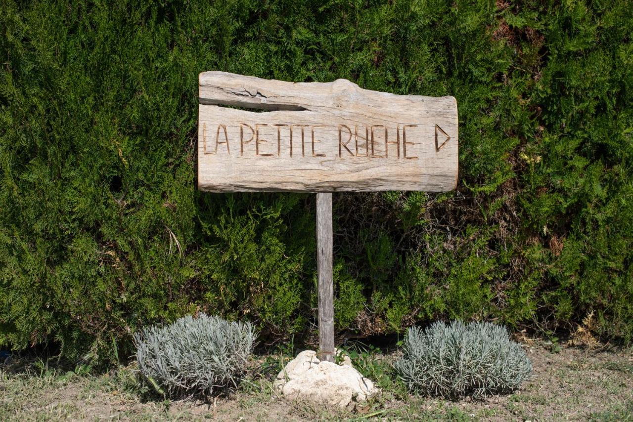 La Petite Ruche, 1 Bedroom Gite In The Luberon Apt Exteriör bild